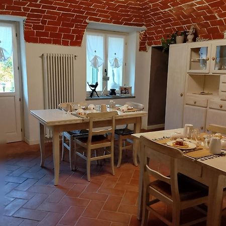 Cascina Spazio Indaco Castagnole Monferrato ภายนอก รูปภาพ